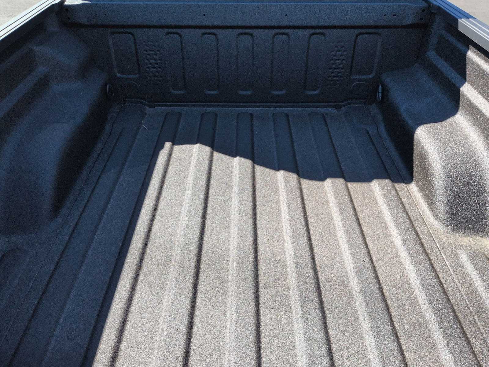 Thumbnail: 2025 Jeep Gladiator - 33