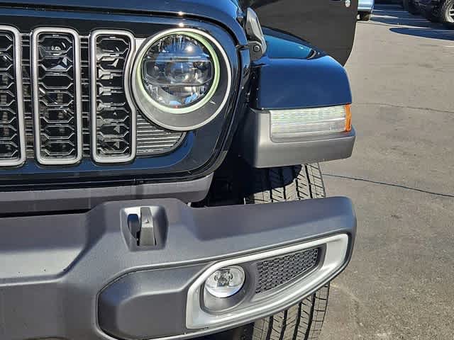 Thumbnail: 2026 Jeep Gladiator - 11