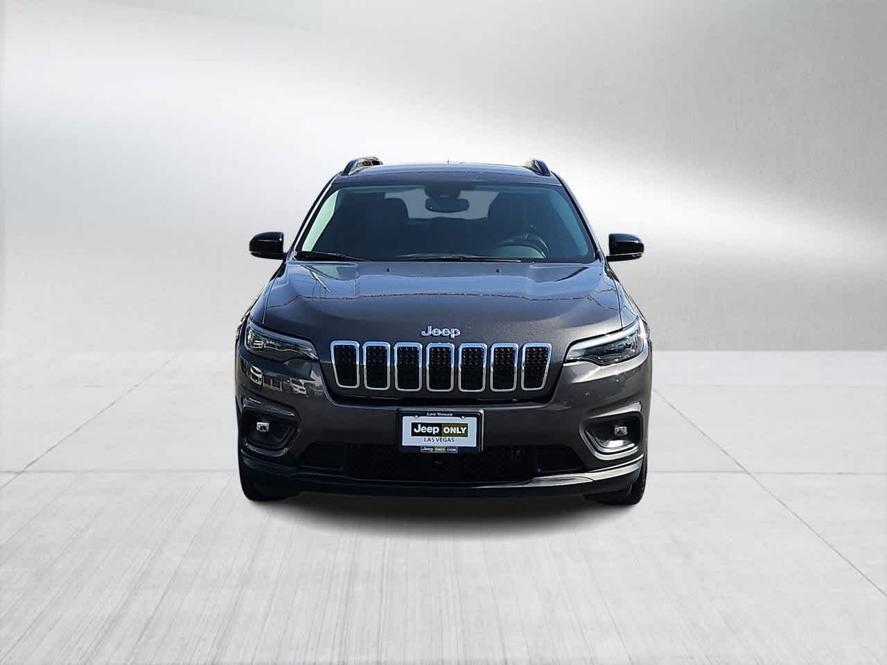 Thumbnail: 2022 Jeep Cherokee - 3