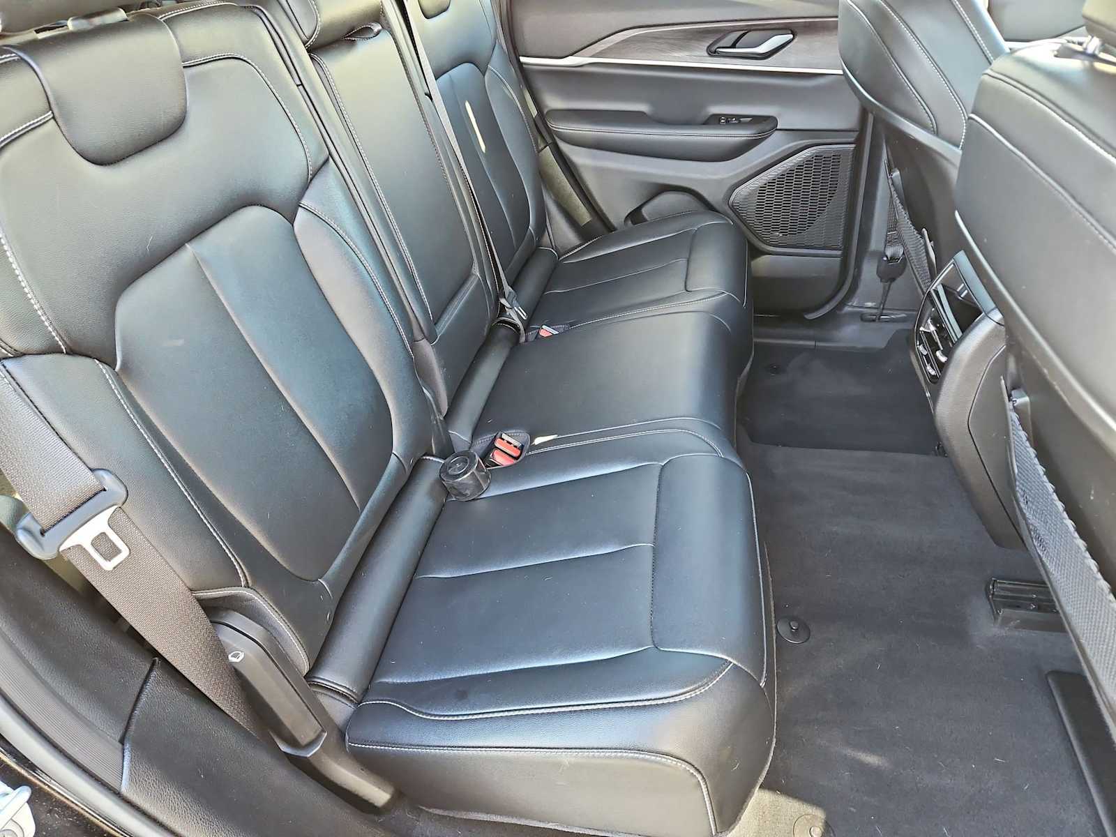 Thumbnail: 2023 Jeep Grand Cherokee - 20