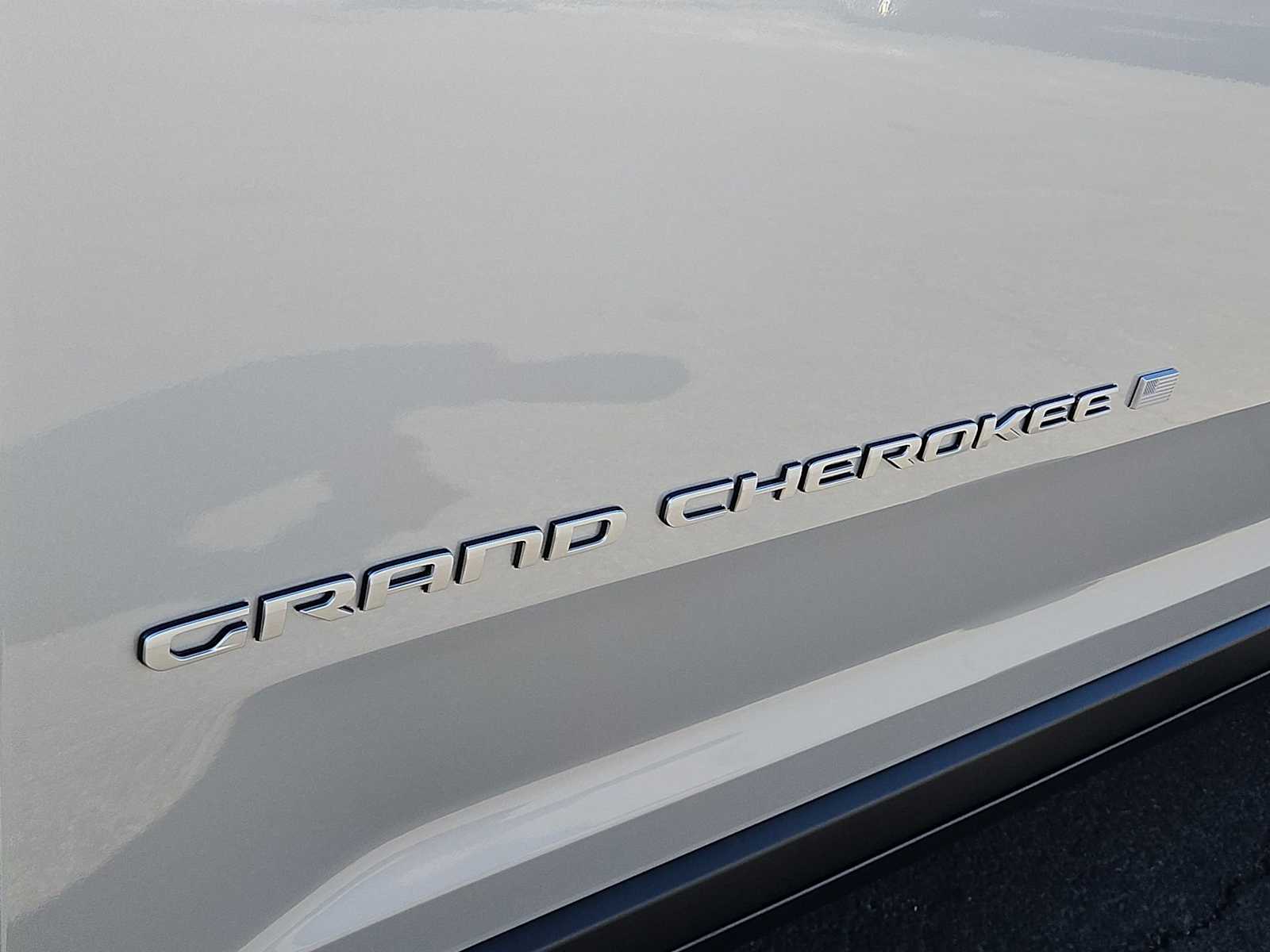 Thumbnail: 2025 Jeep Grand Cherokee - 12
