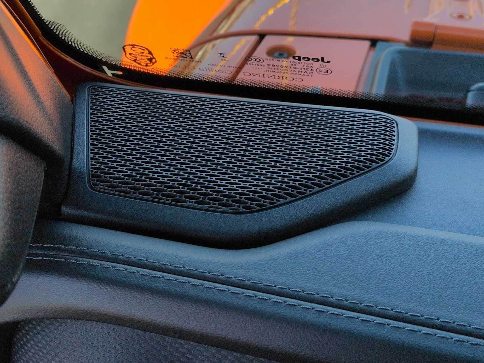 Thumbnail: 2025 Jeep Gladiator - 31