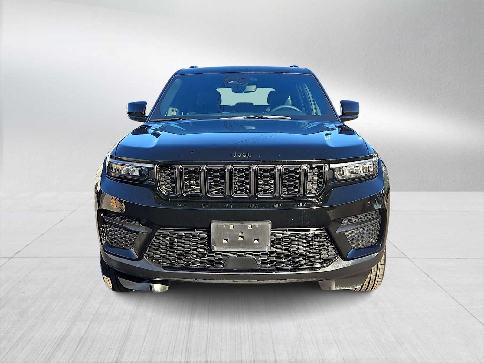 Thumbnail: 2024 Jeep Grand Cherokee - 3
