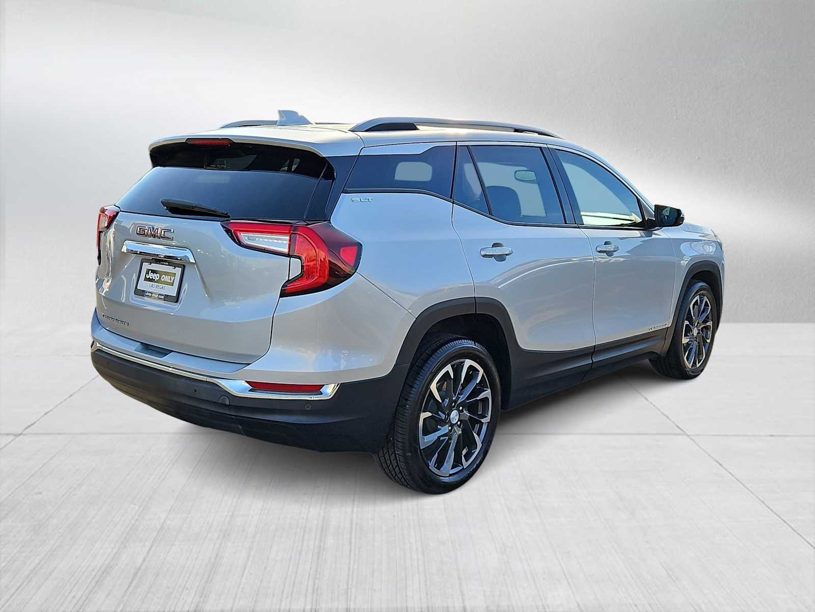 Thumbnail: 2022 GMC Terrain - 8