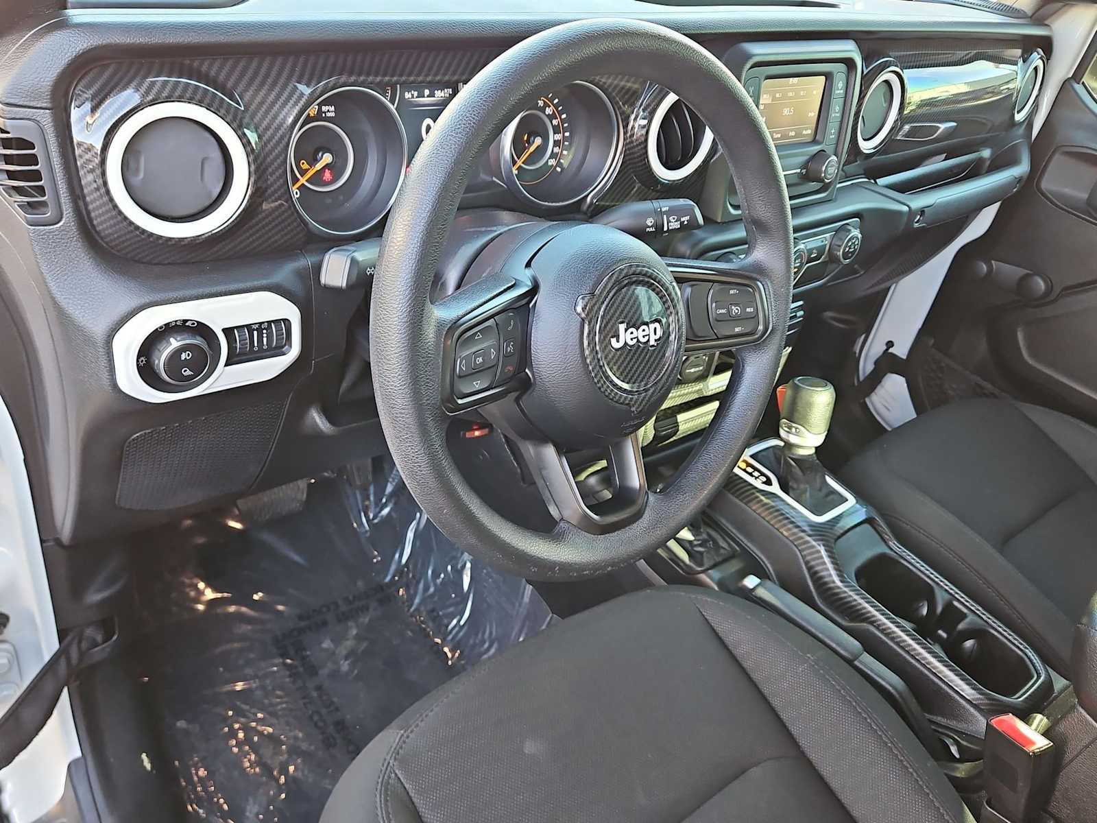 Thumbnail: 2020 Jeep Gladiator - 10