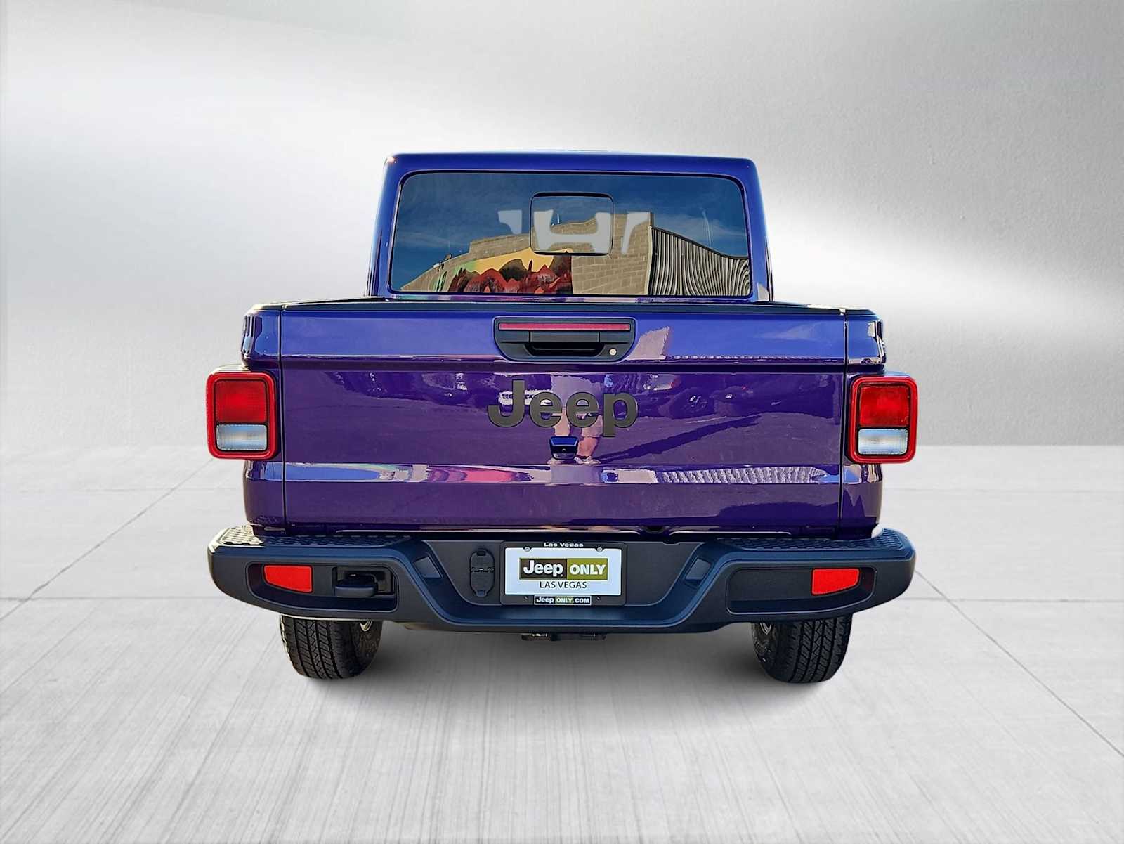 Thumbnail: 2026 Jeep Gladiator - 7