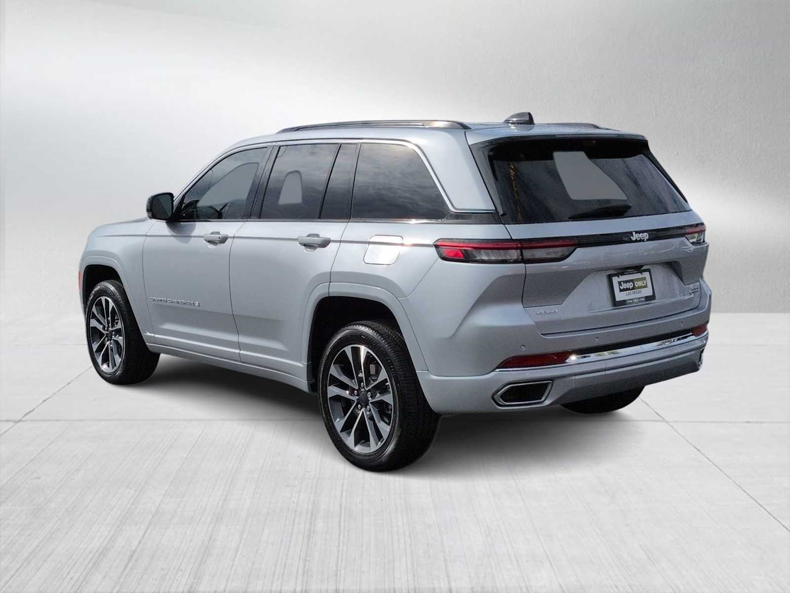 Thumbnail: 2025 Jeep Grand Cherokee - 6