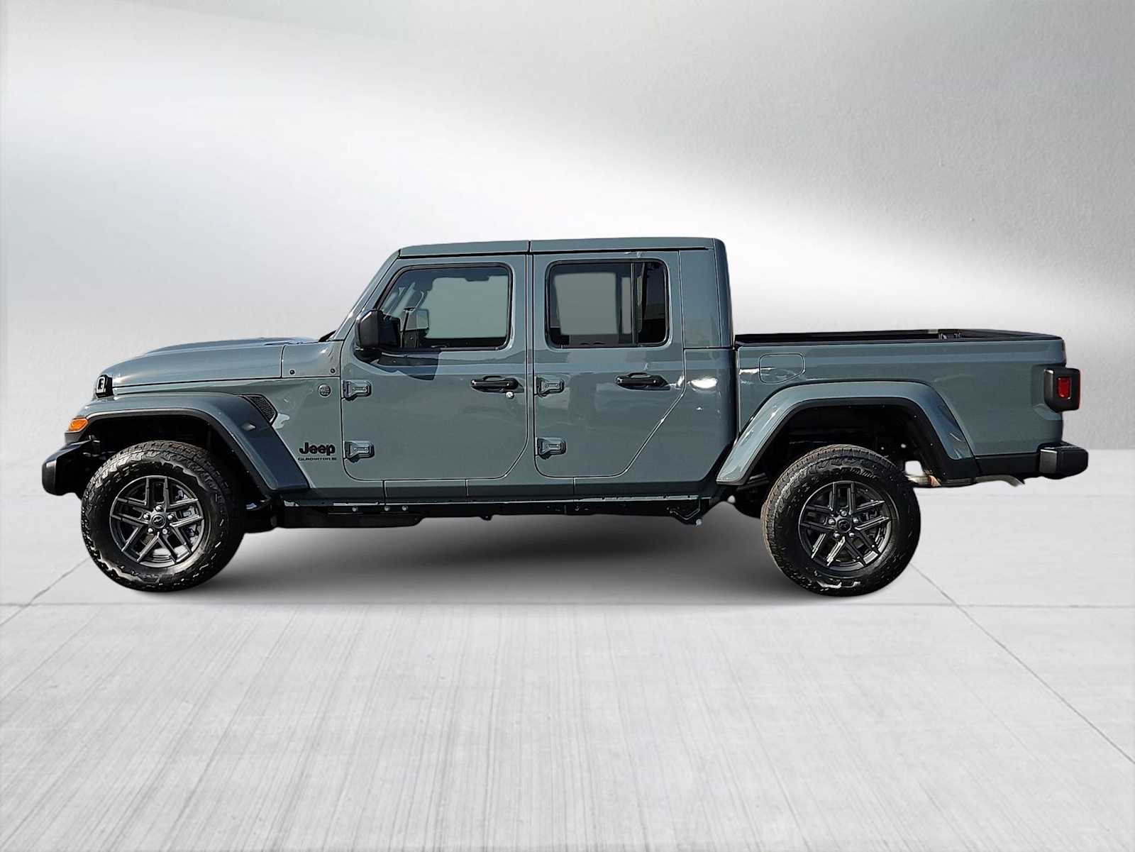 Thumbnail: 2026 Jeep Gladiator - 5
