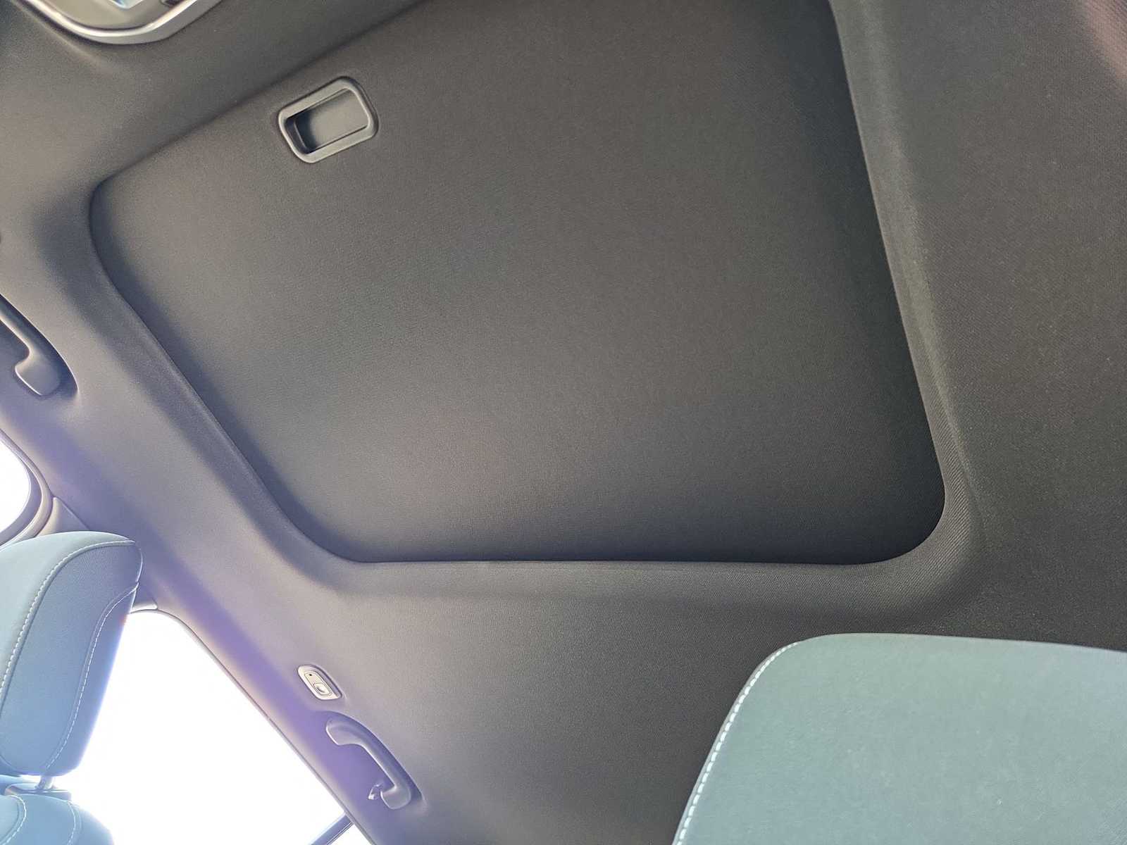 Thumbnail: 2025 Jeep Grand Cherokee - 19