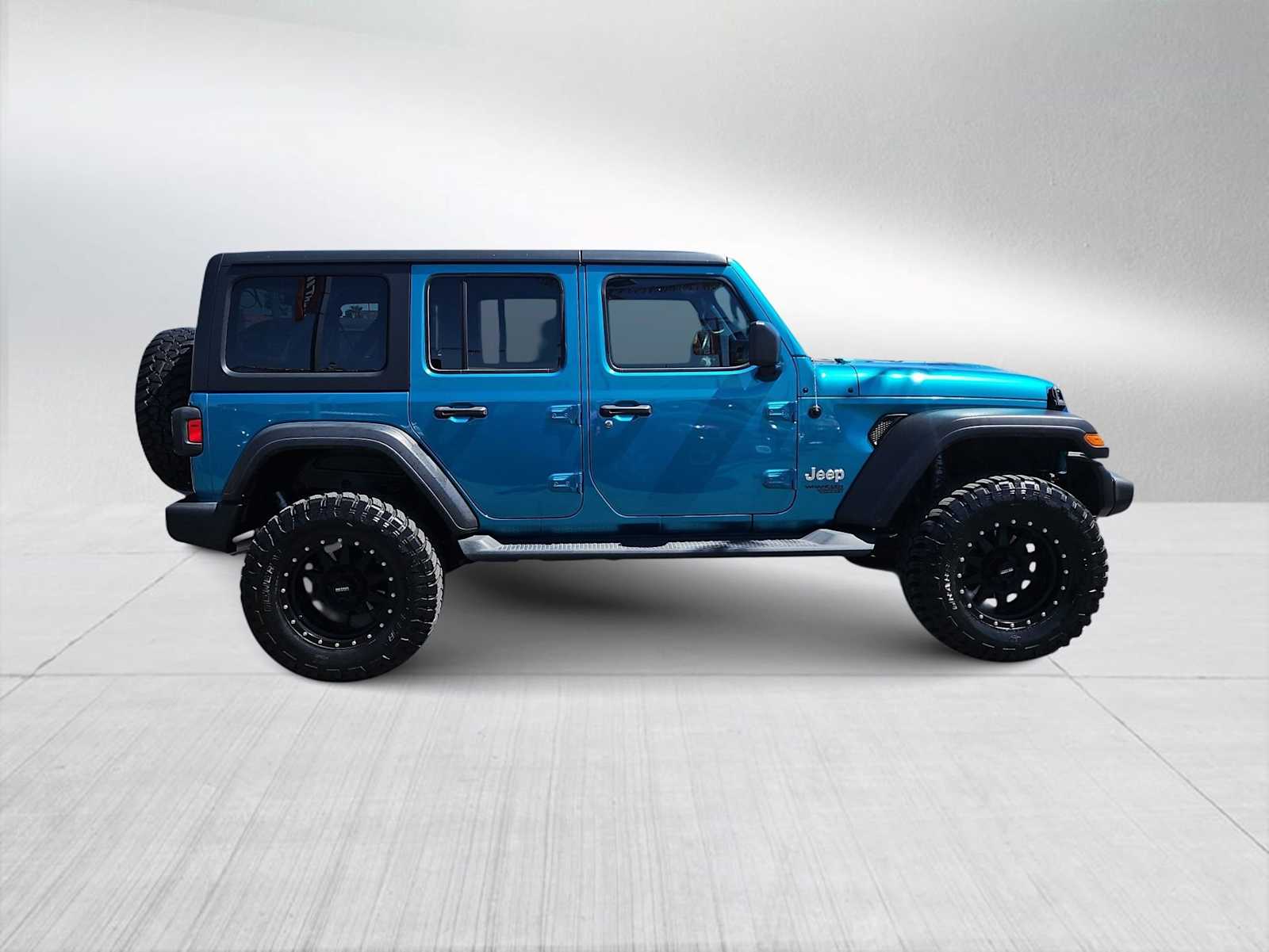 Thumbnail: 2020 Jeep Wrangler - 9