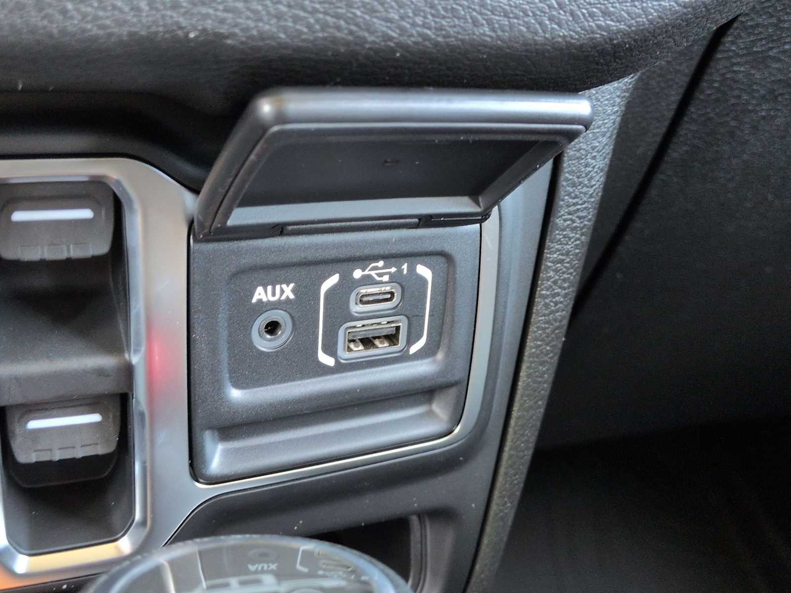 Thumbnail: 2026 Jeep Gladiator - 31