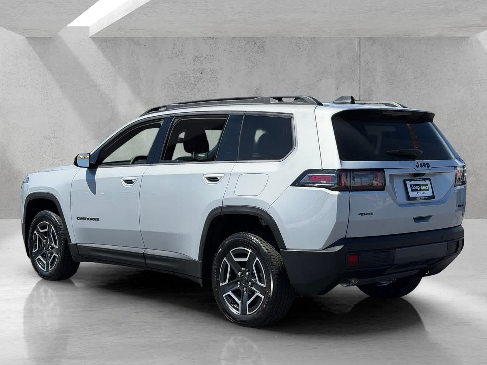 Thumbnail: 2026 Jeep Cherokee - 3