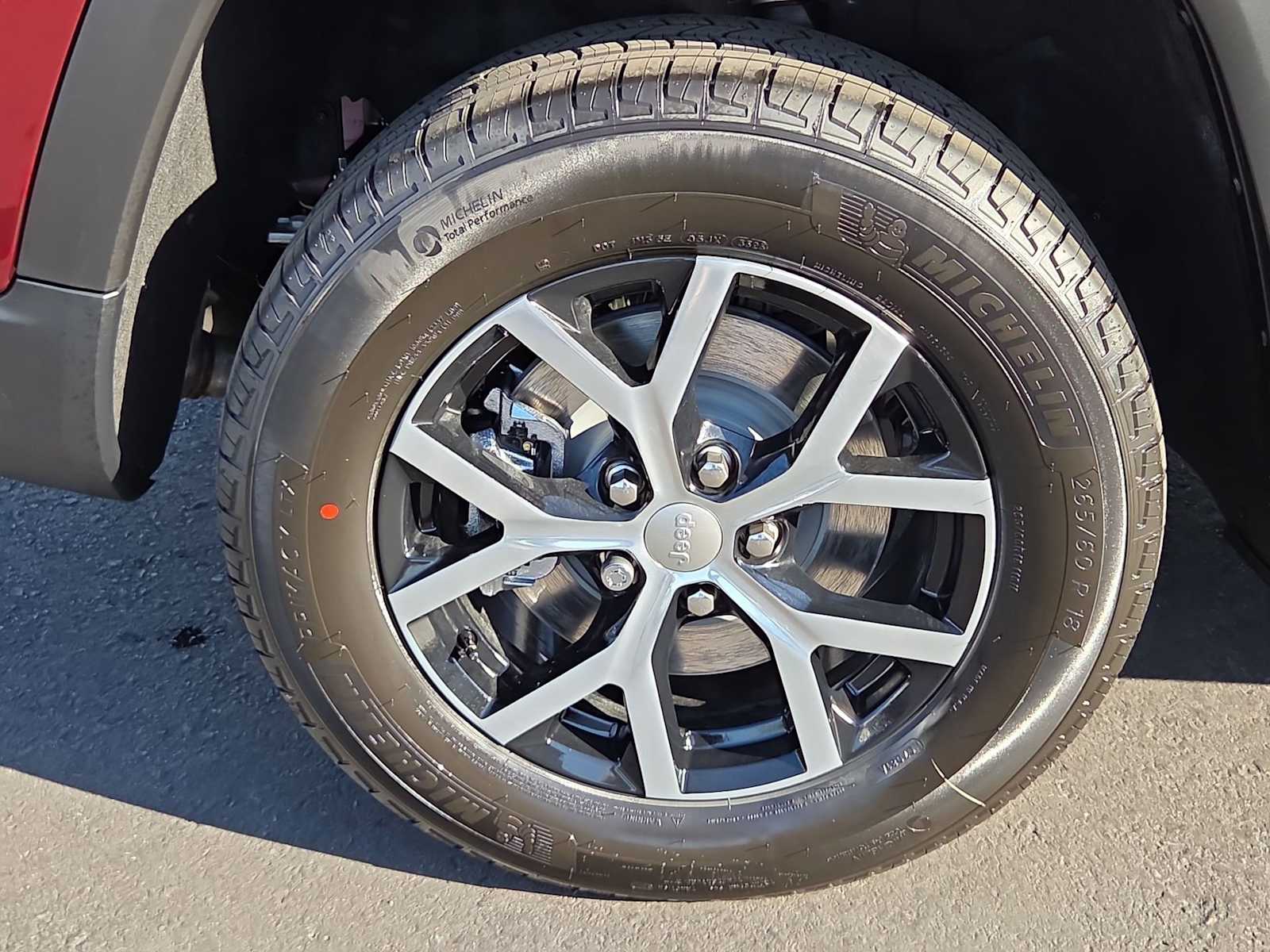 Thumbnail: 2025 Jeep Grand Cherokee - 14