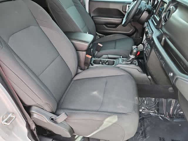 Thumbnail: 2023 Jeep Wrangler - 20