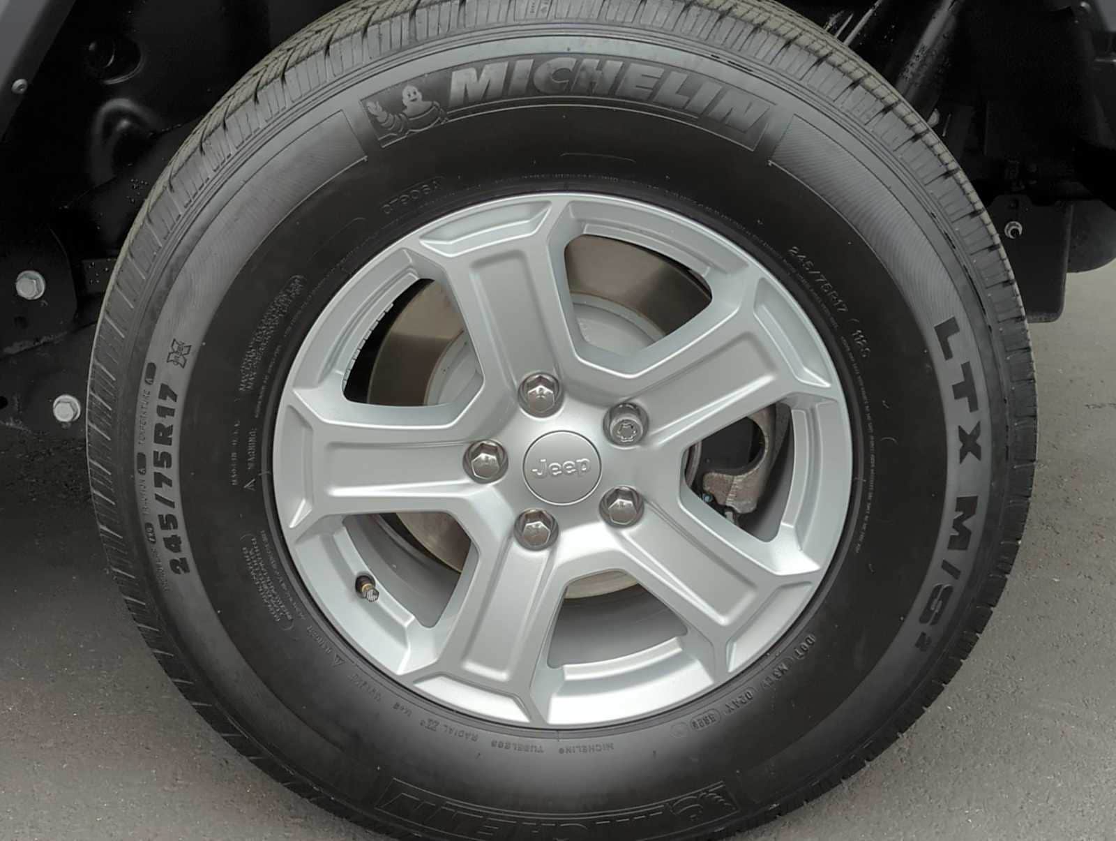 Thumbnail: 2021 Jeep Wrangler - 13