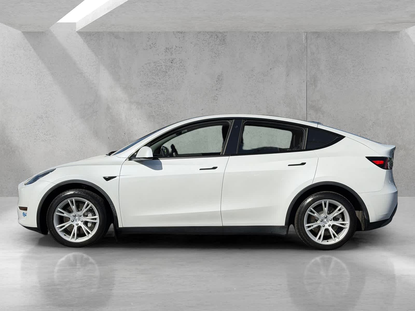 Thumbnail: 2021 Tesla Model Y - 3