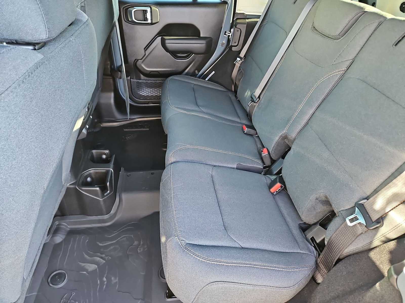 Thumbnail: 2026 Jeep Wrangler - 18