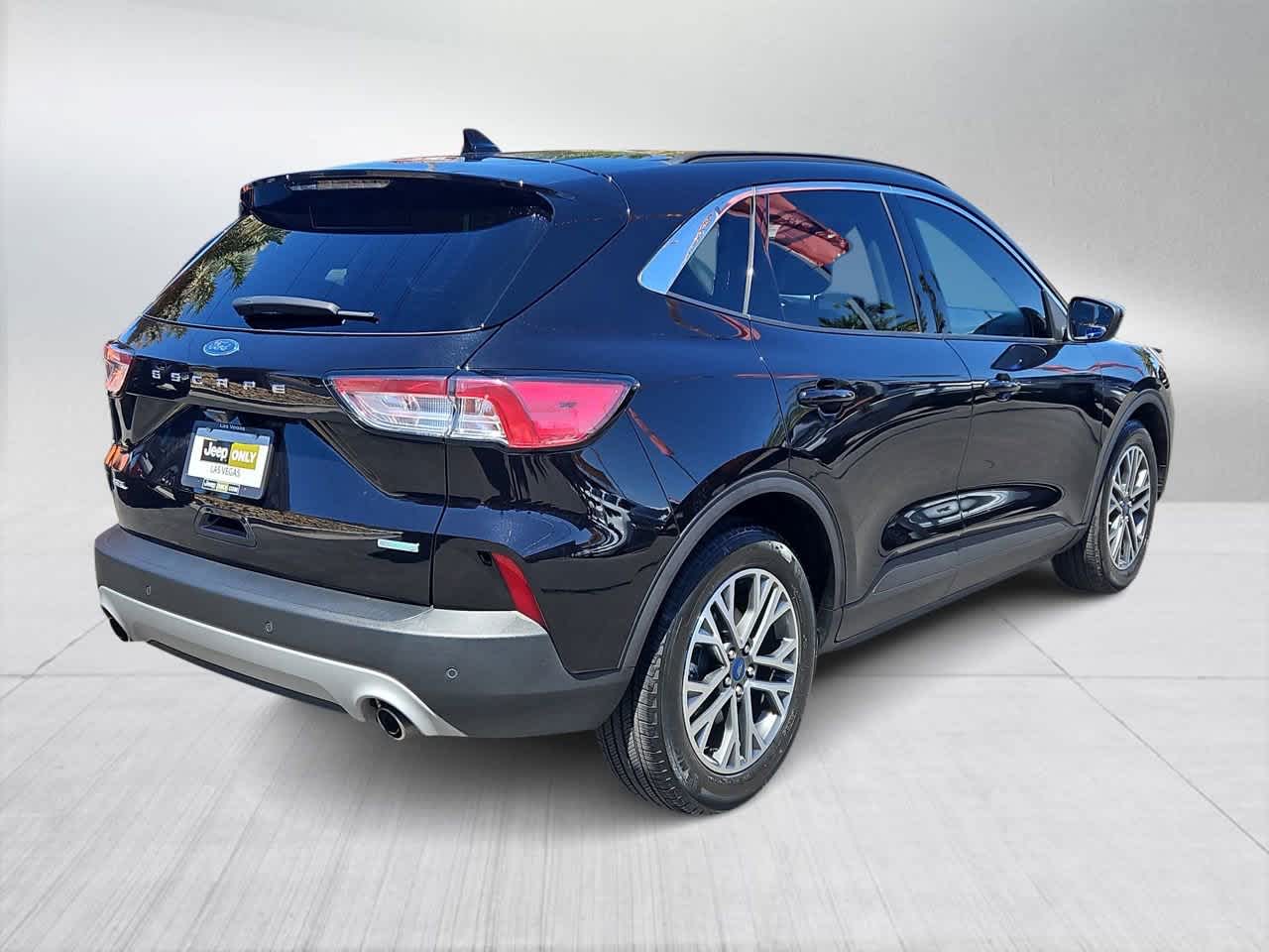 Thumbnail: 2020 Ford Escape - 8