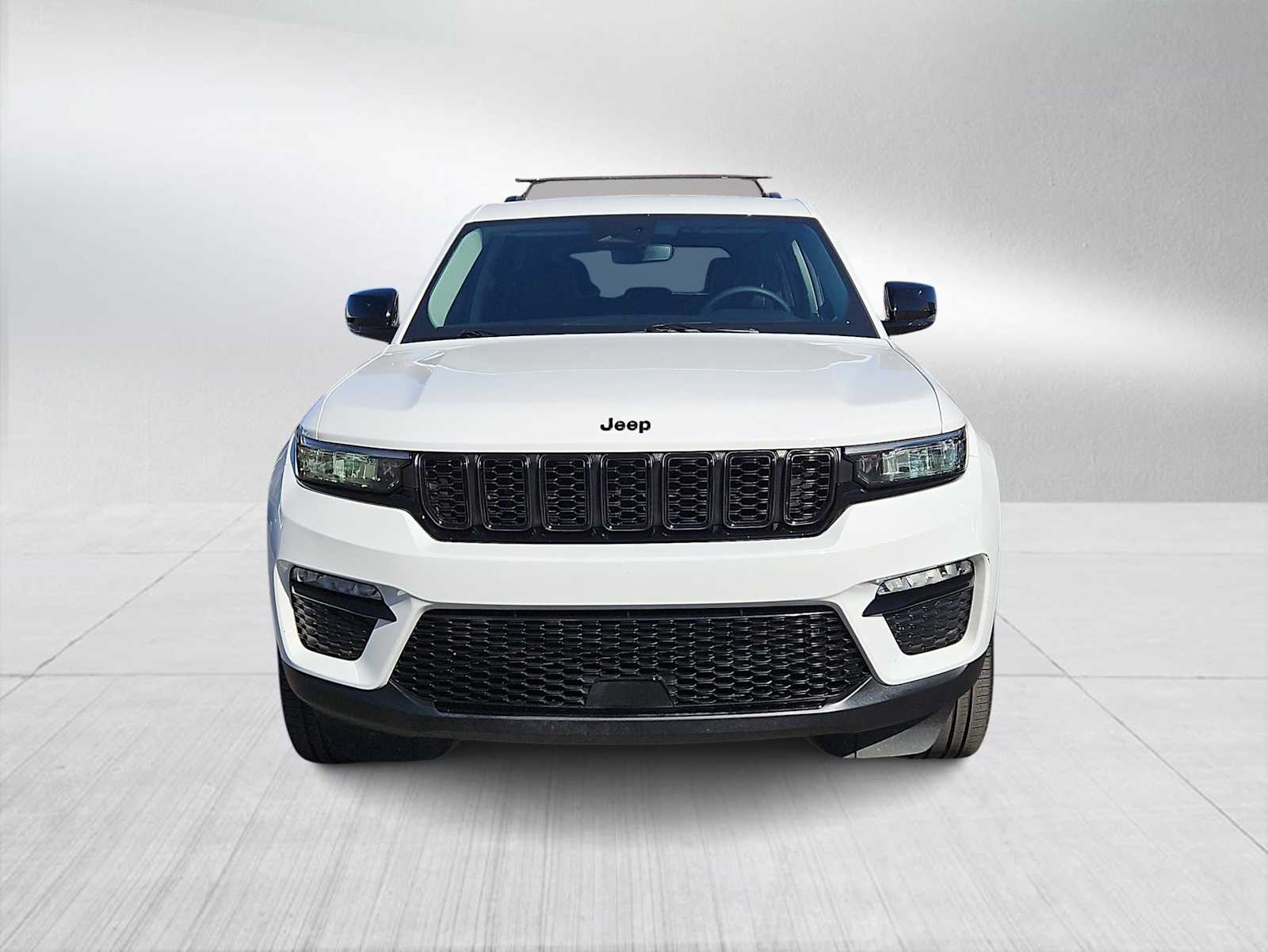 Thumbnail: 2023 Jeep Grand Cherokee - 3