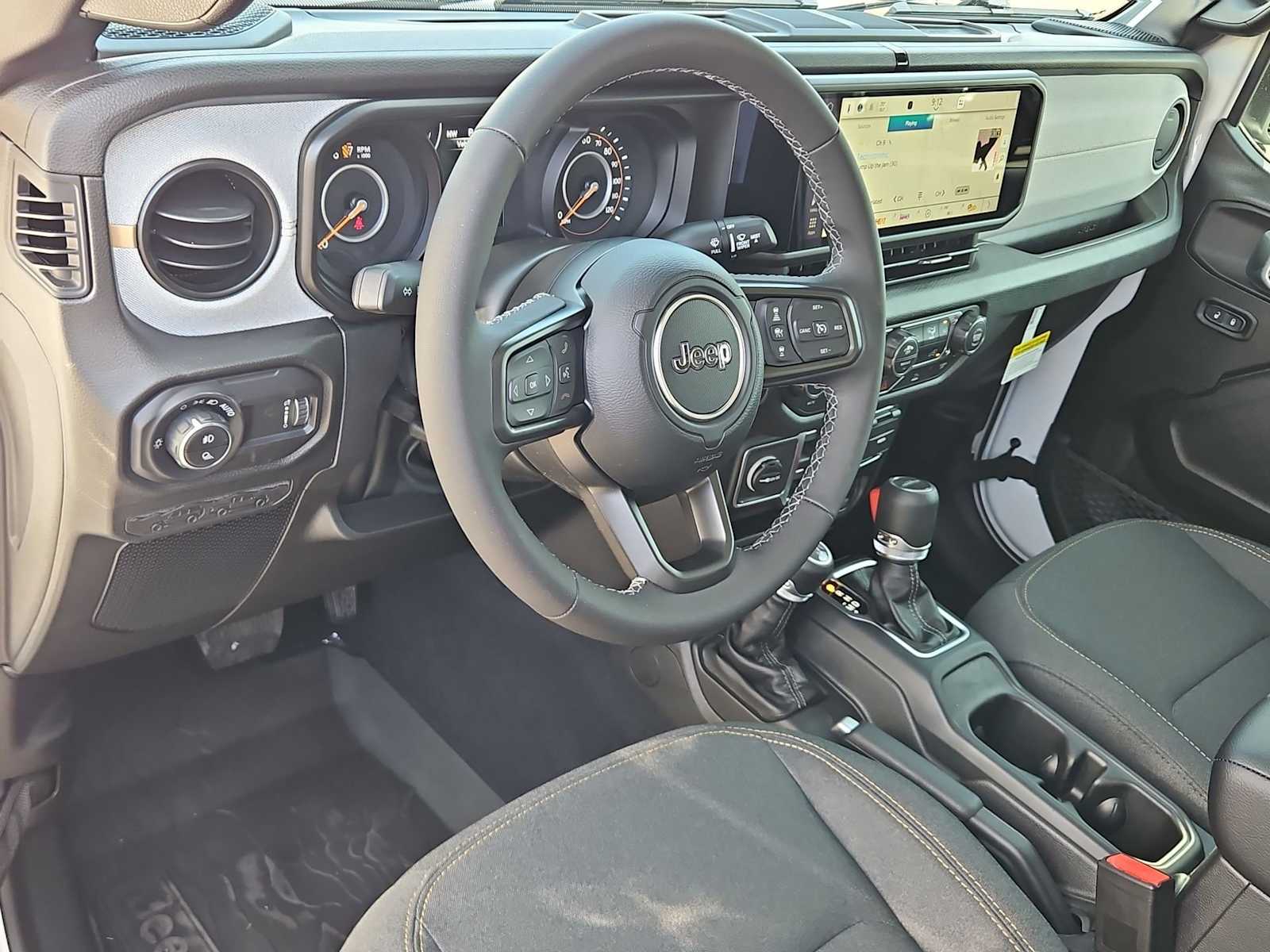 Thumbnail: 2026 Jeep Gladiator - 10