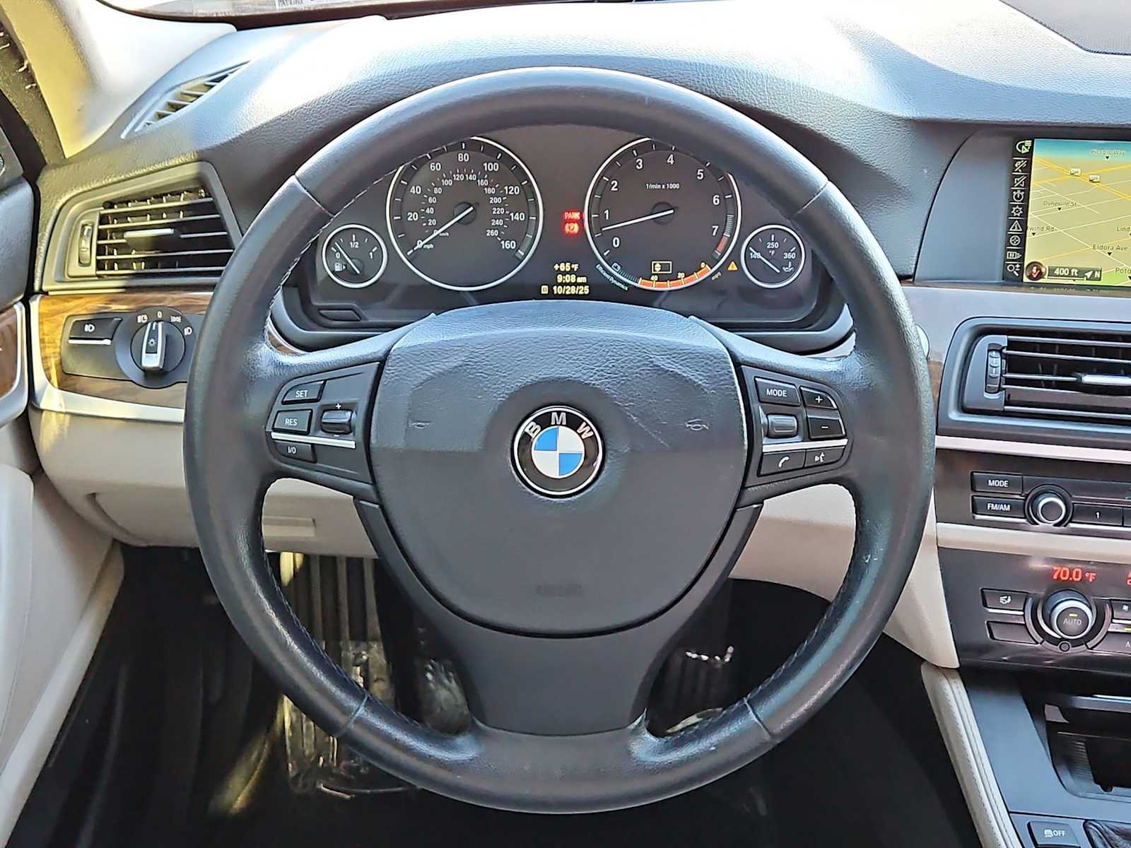 Thumbnail: 2013 BMW 5 Series - 24