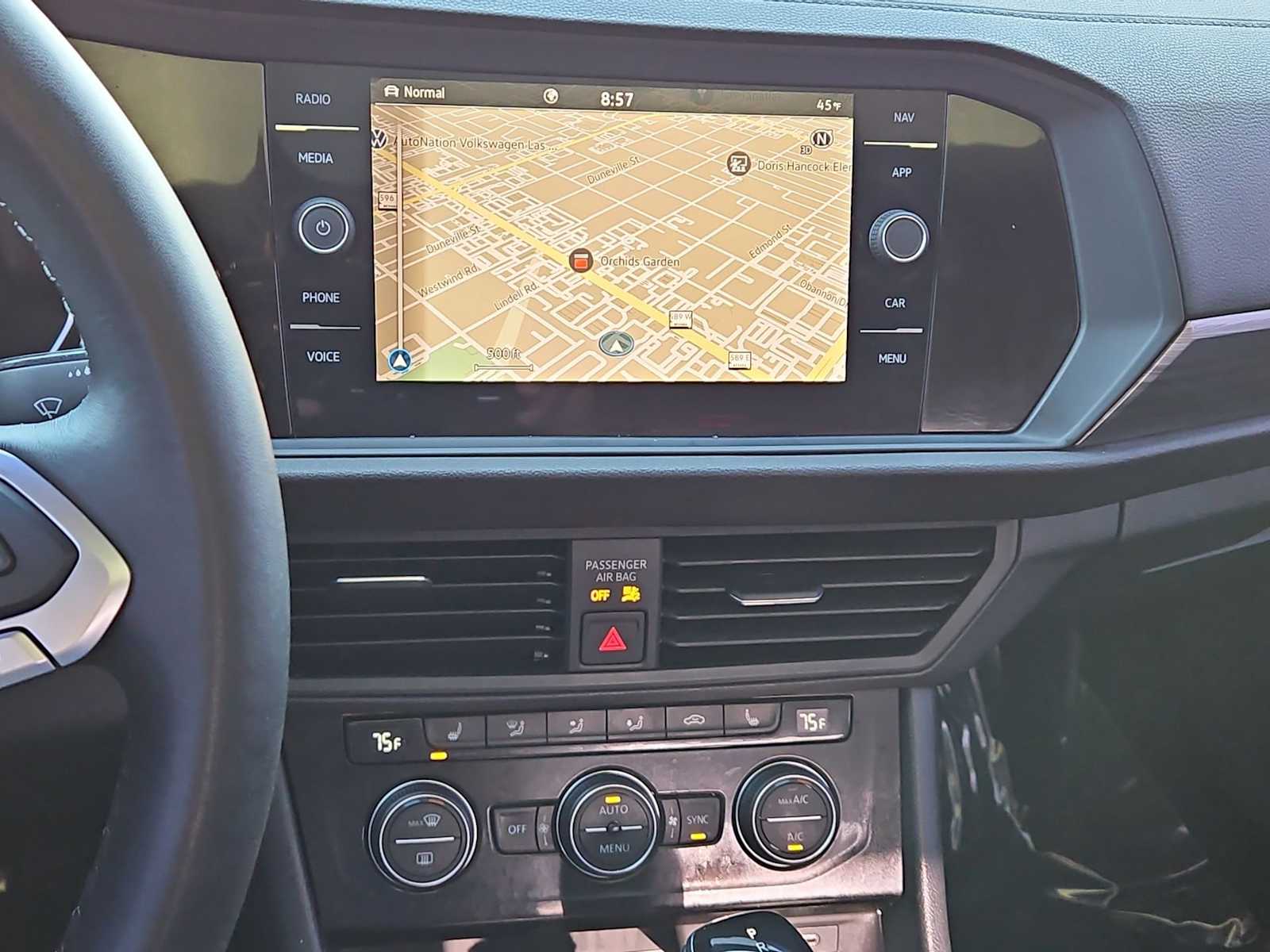 Thumbnail: 2023 Volkswagen Jetta - 28