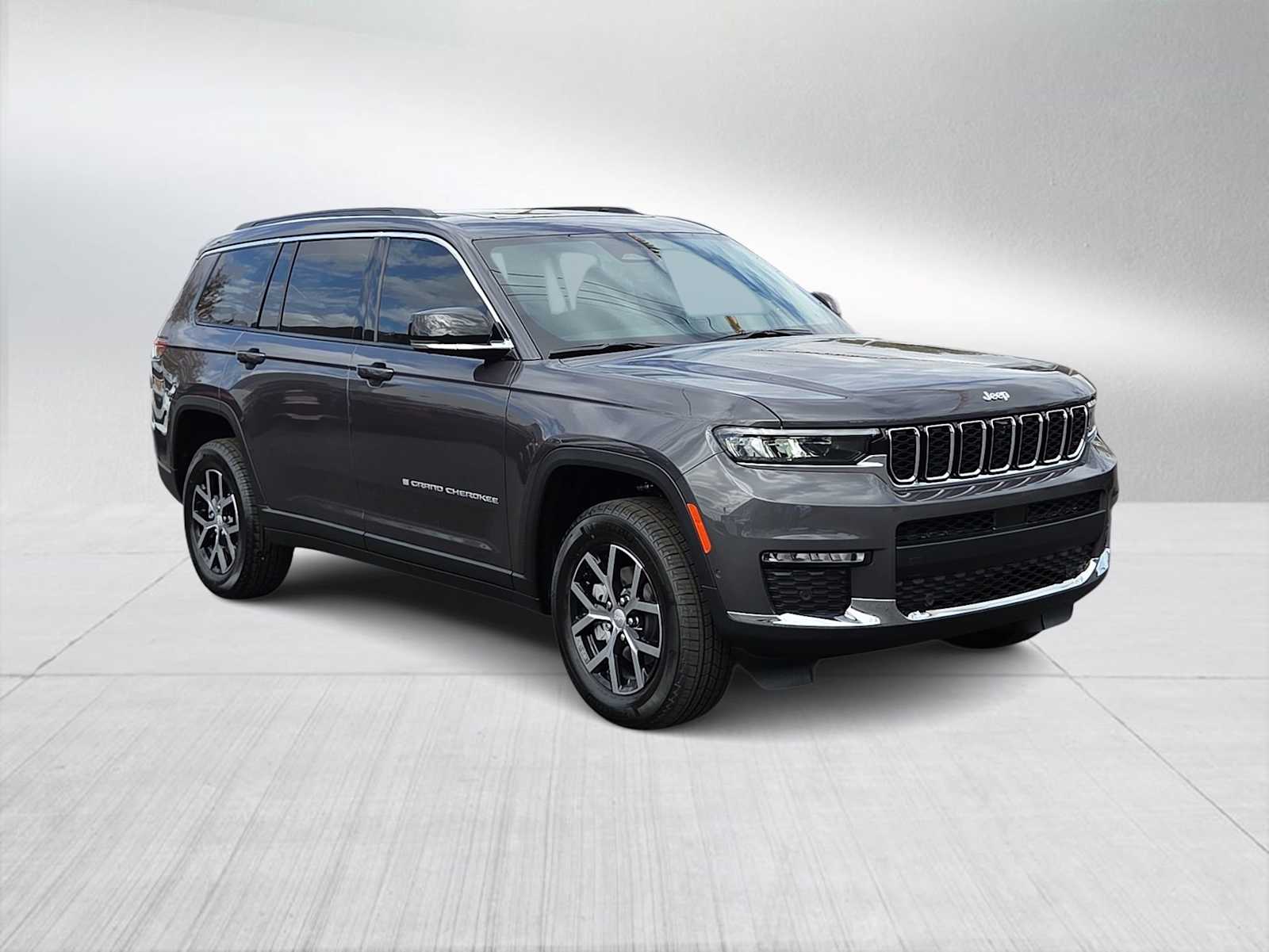 Thumbnail: 2025 Jeep Grand Cherokee L - 2