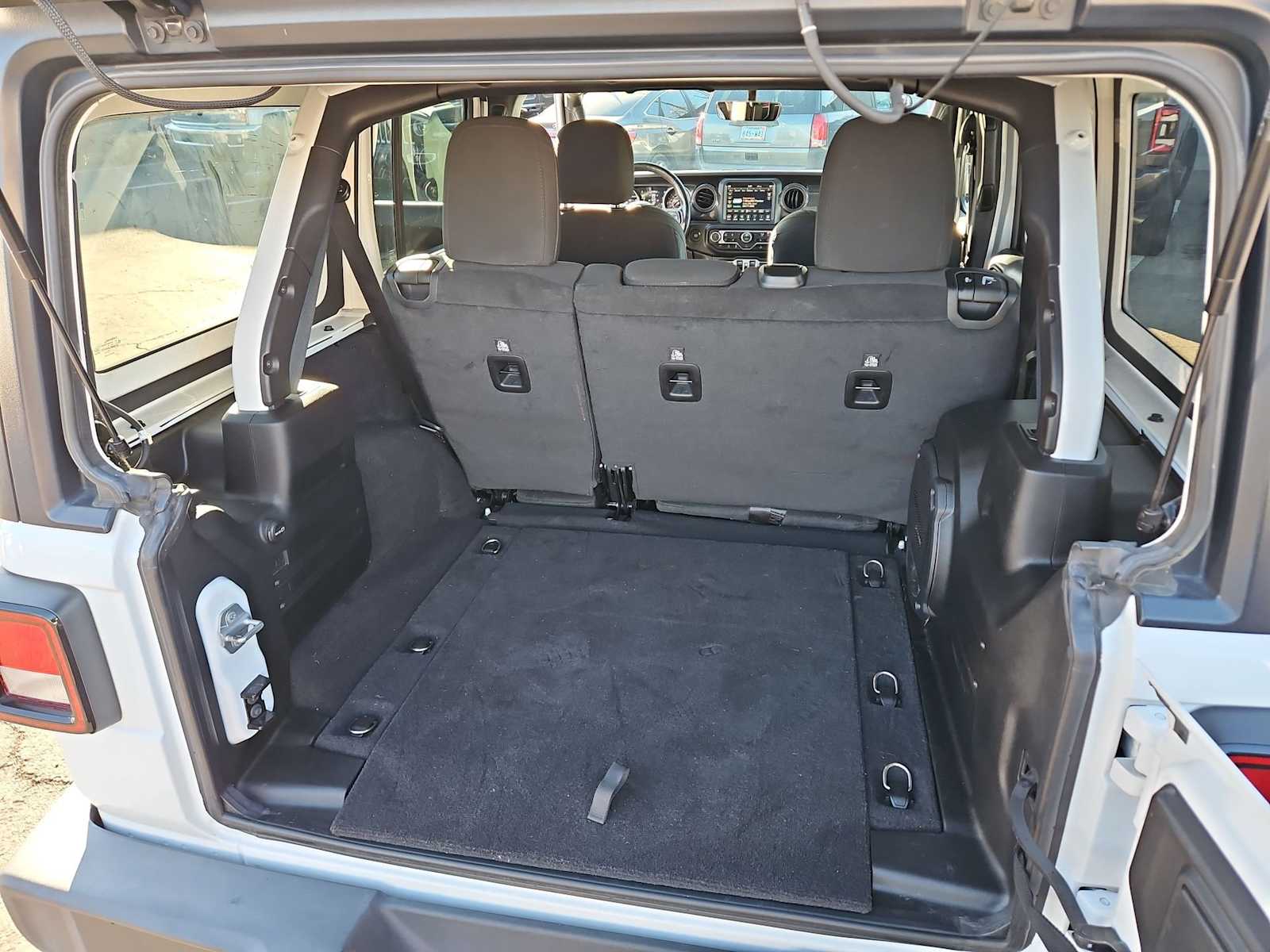 Thumbnail: 2021 Jeep Wrangler - 33