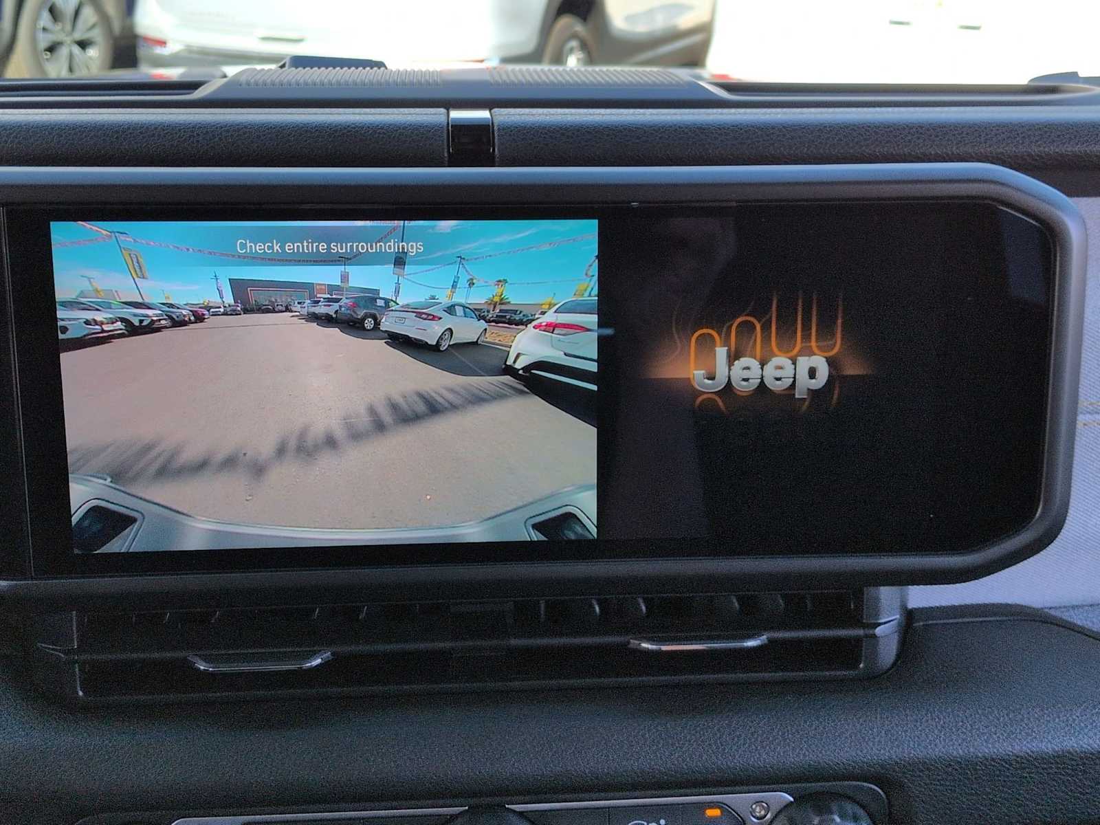 Thumbnail: 2026 Jeep Gladiator - 29