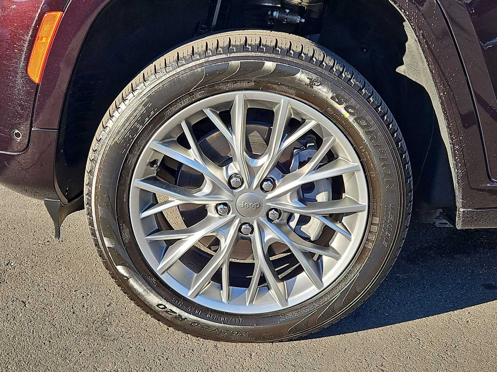 Thumbnail: 2022 Jeep Grand Cherokee - 14