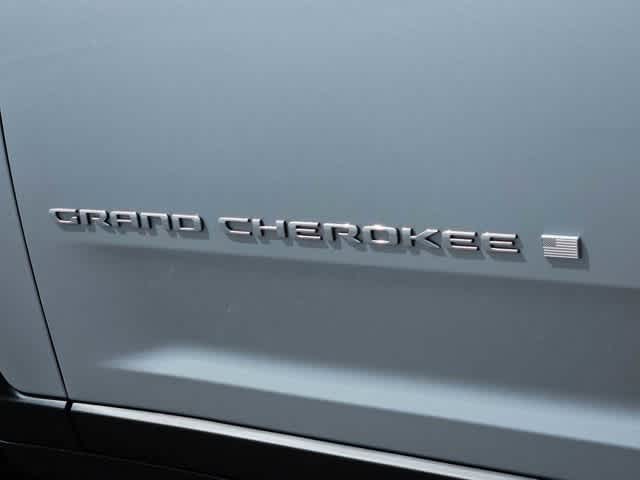 Thumbnail: 2026 Jeep Grand Cherokee - 13