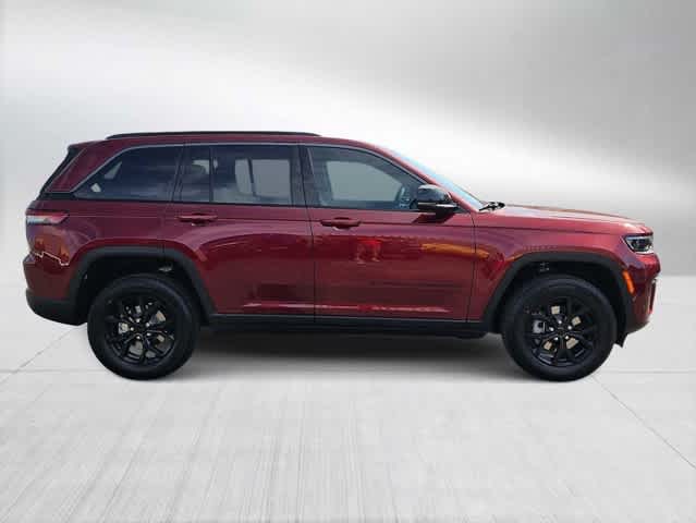 Thumbnail: 2026 Jeep Grand Cherokee - 9