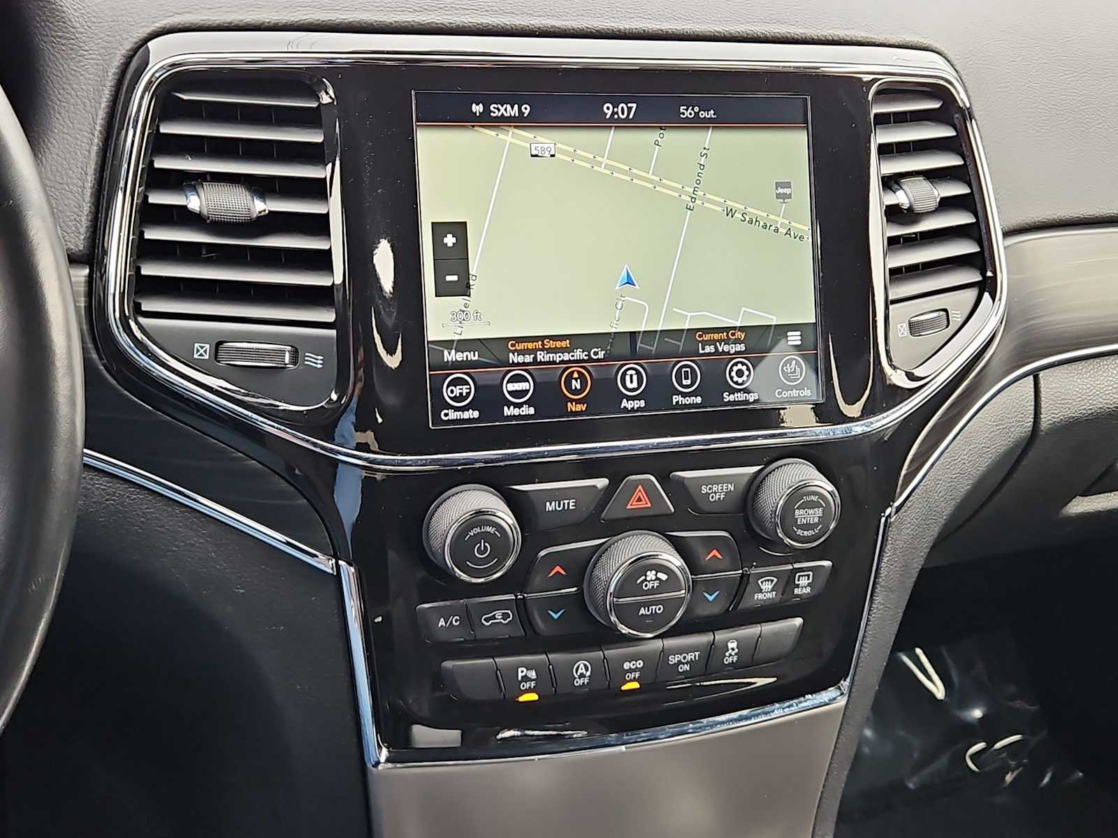 Thumbnail: 2022 Jeep Grand Cherokee - 44