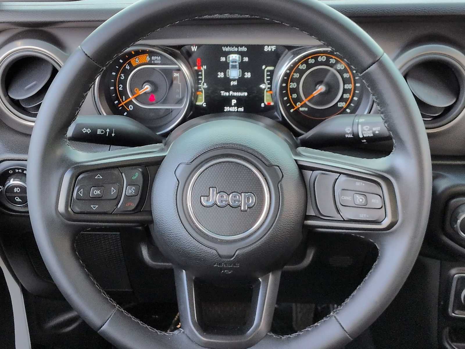 Thumbnail: 2021 Jeep Gladiator - 23