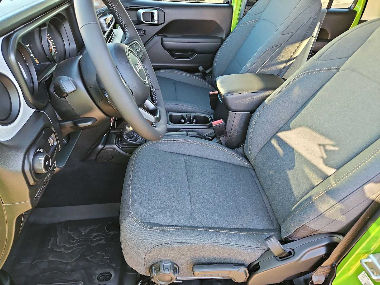 Thumbnail: 2026 Jeep Wrangler - 16