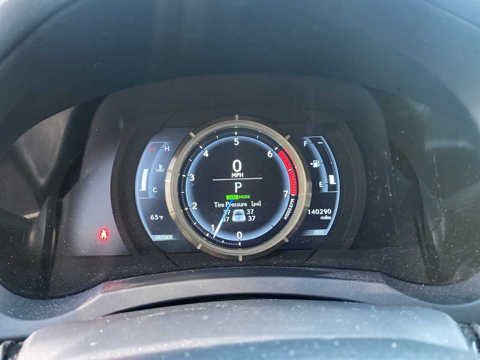 Thumbnail: 2016 Lexus IS - 9