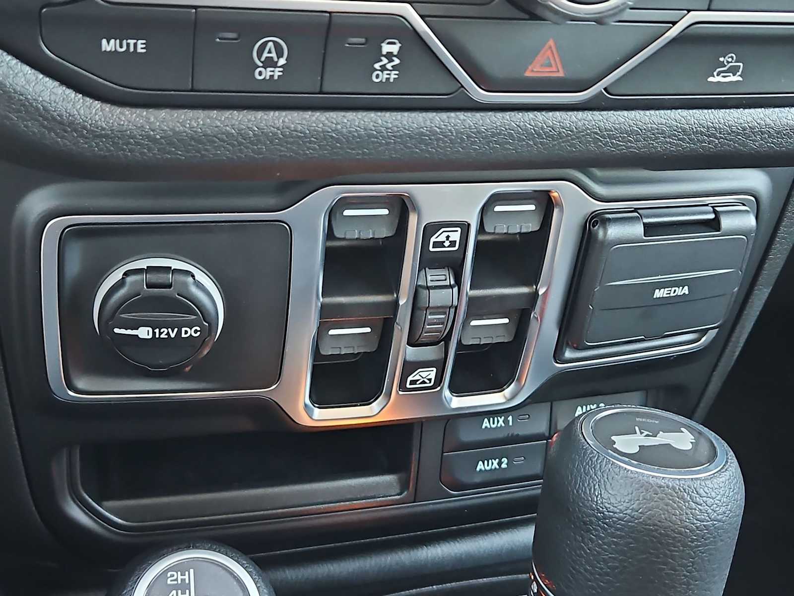 Thumbnail: 2026 Jeep Wrangler - 28