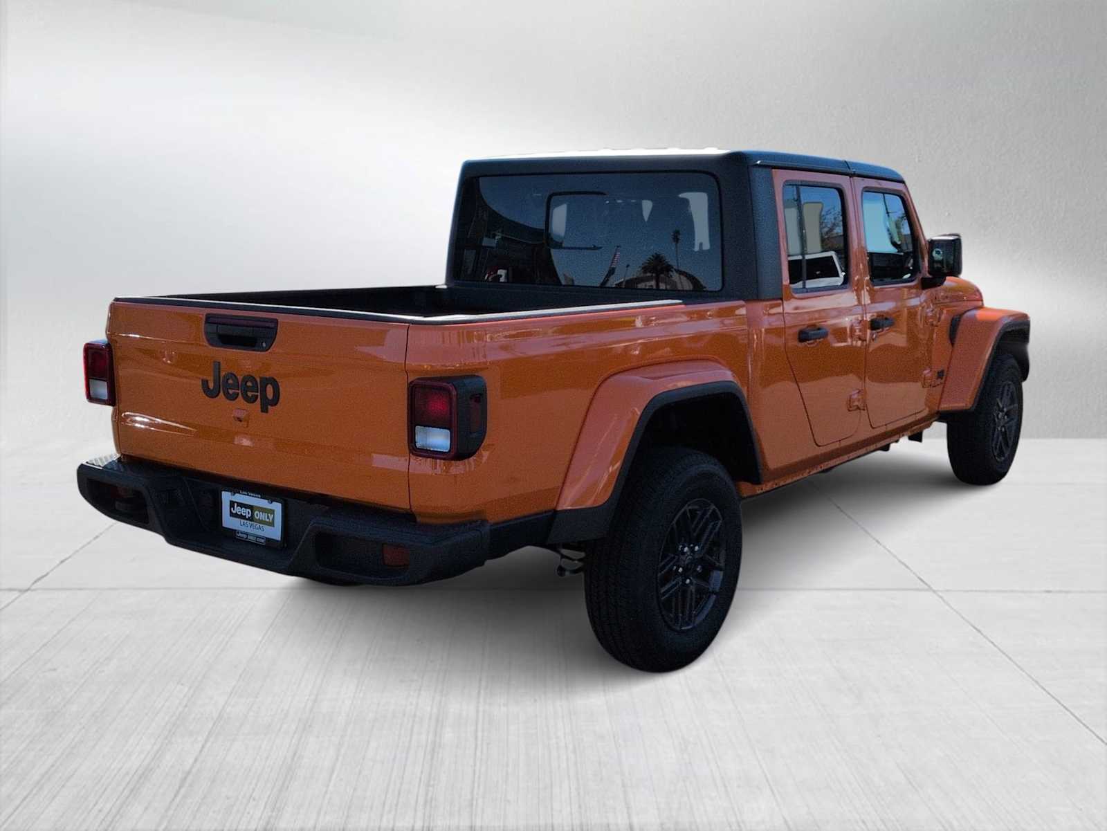 Thumbnail: 2025 Jeep Gladiator - 8