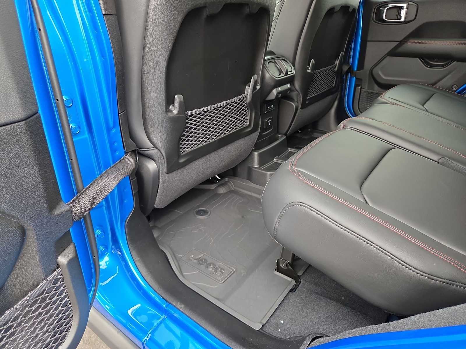 Thumbnail: 2025 Jeep Wrangler - 20