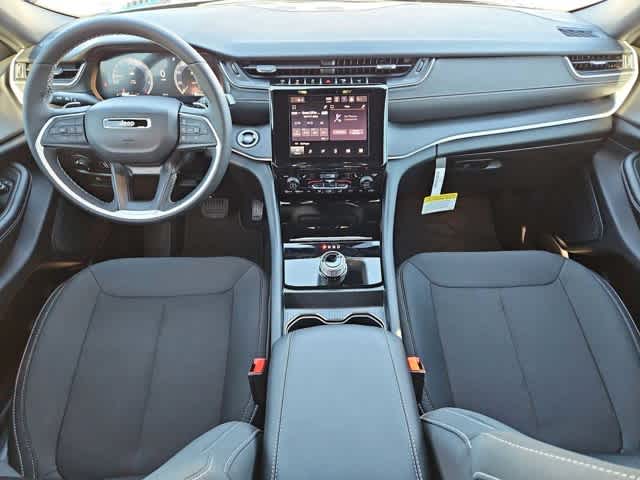 Thumbnail: 2026 Jeep Grand Cherokee - 15