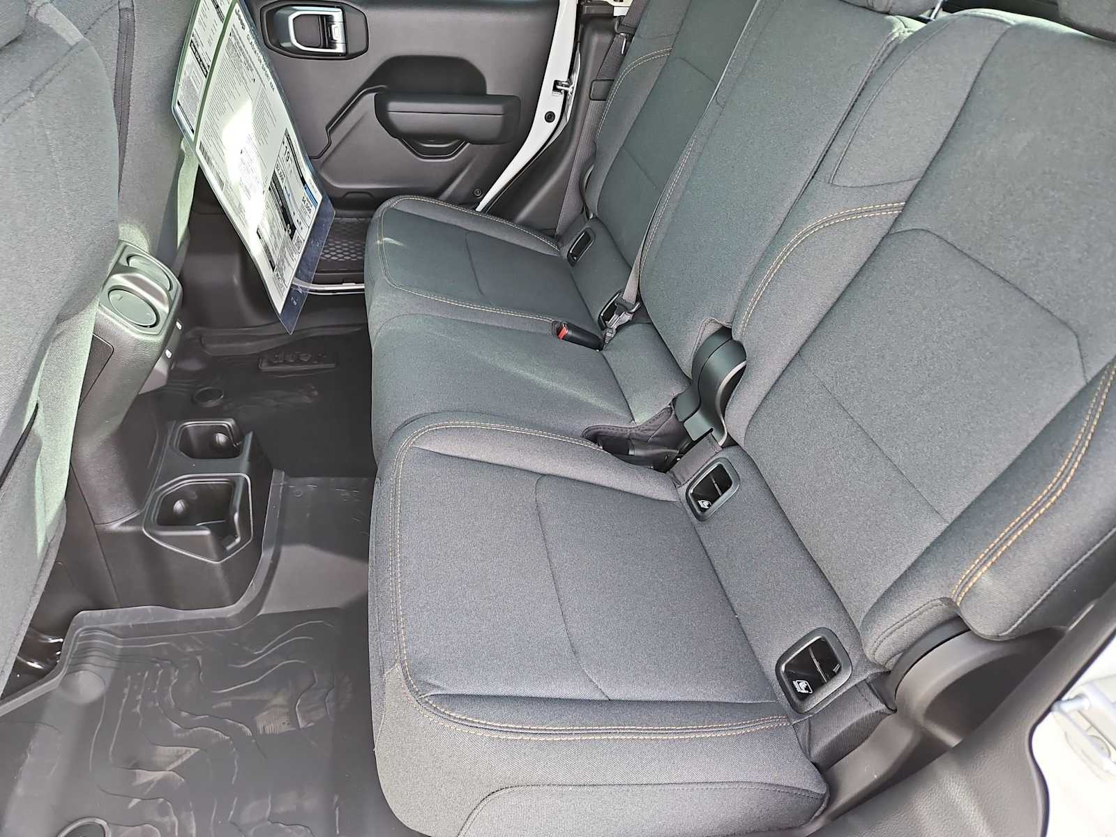 Thumbnail: 2026 Jeep Gladiator - 18