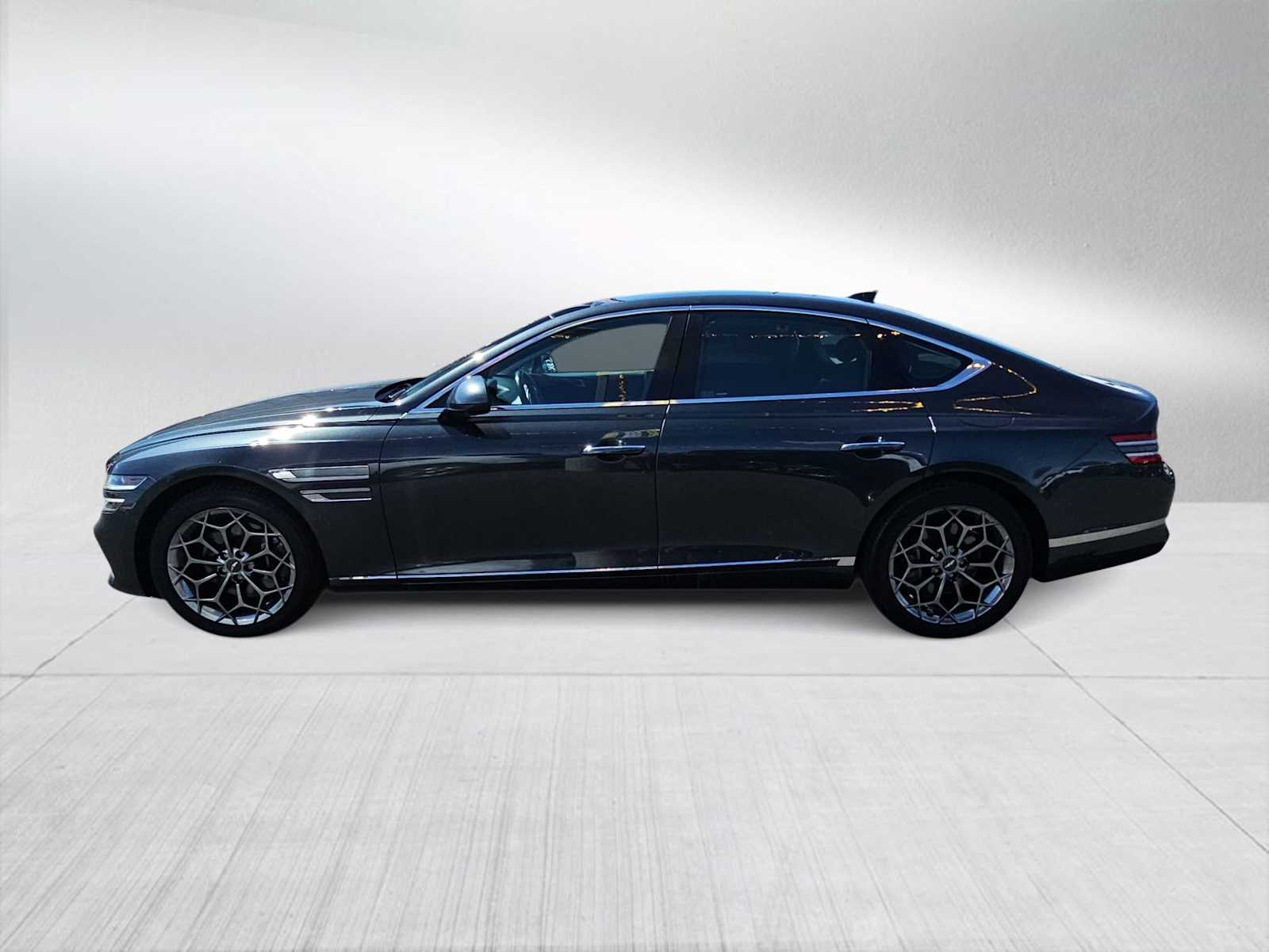 Thumbnail: 2021 Genesis G80 - 5