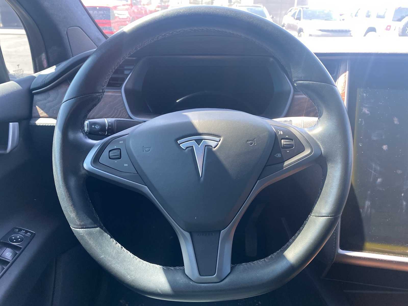 Thumbnail: 2019 Tesla Model X - 14