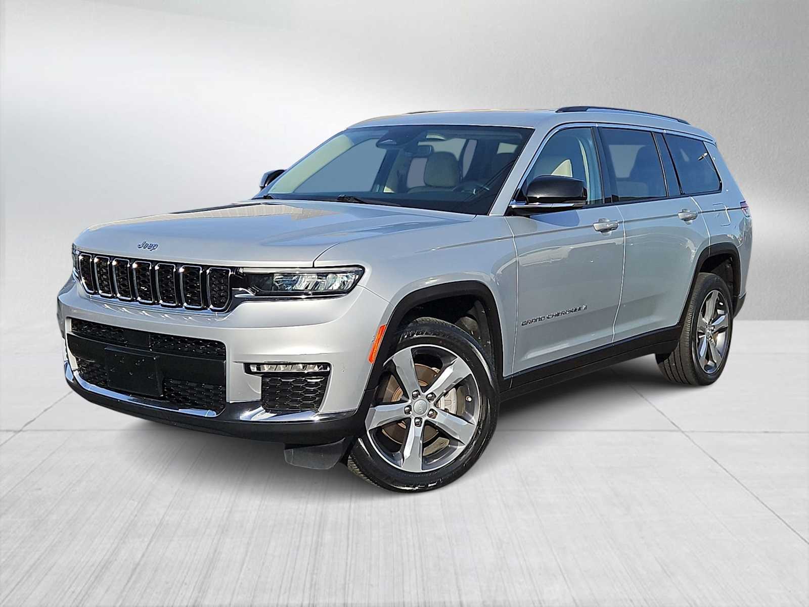 2021 Jeep Grand Cherokee L Limited's photo