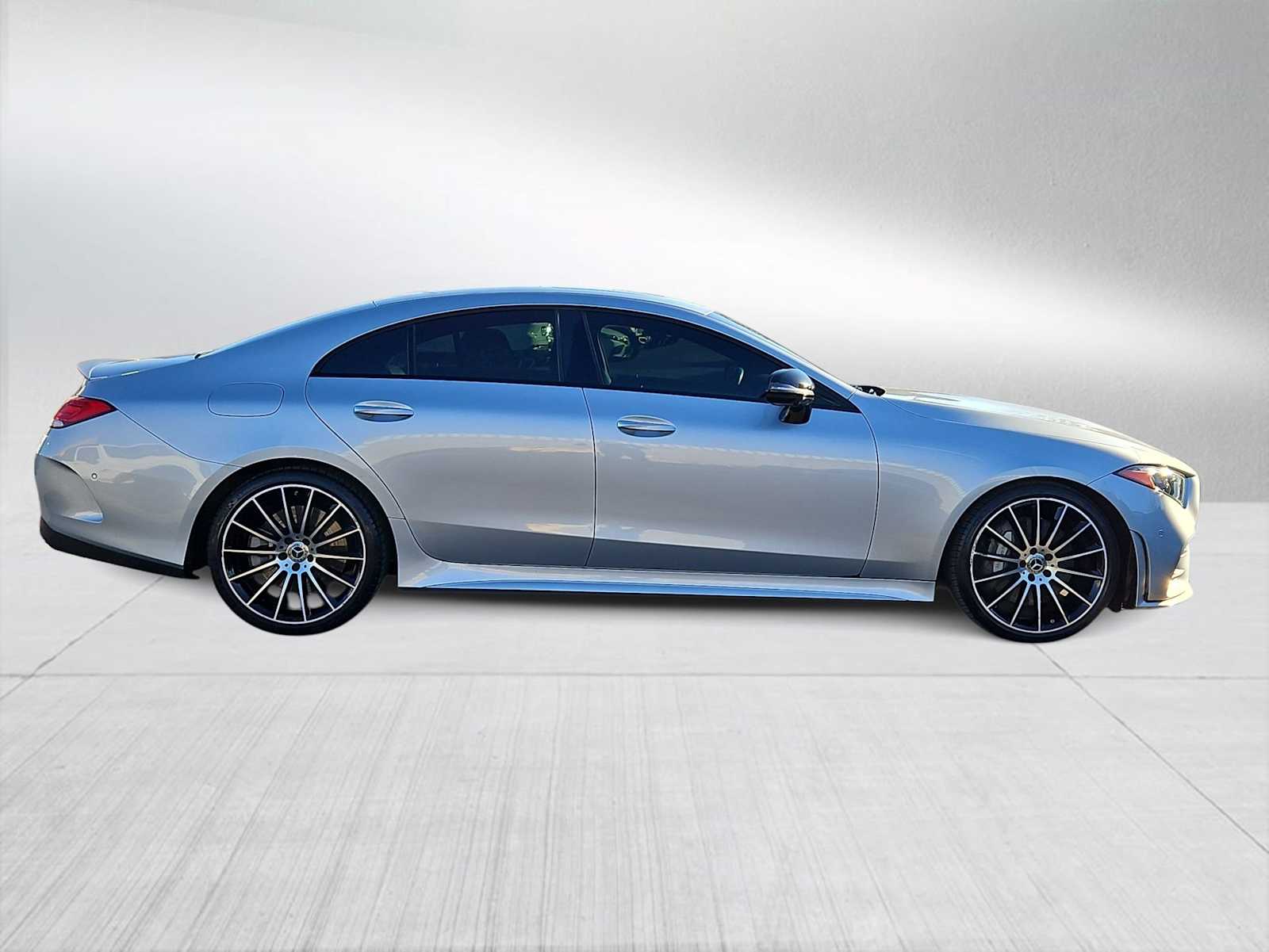 Thumbnail: 2021 Mercedes-Benz CLS - 9