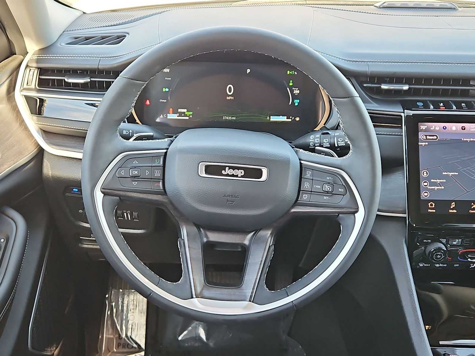 Thumbnail: 2022 Jeep Grand Cherokee - 24