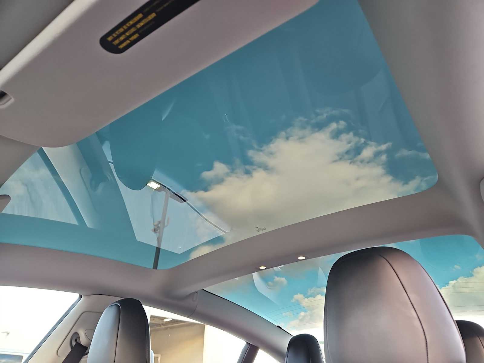 Thumbnail: 2023 Tesla Model 3 - 19