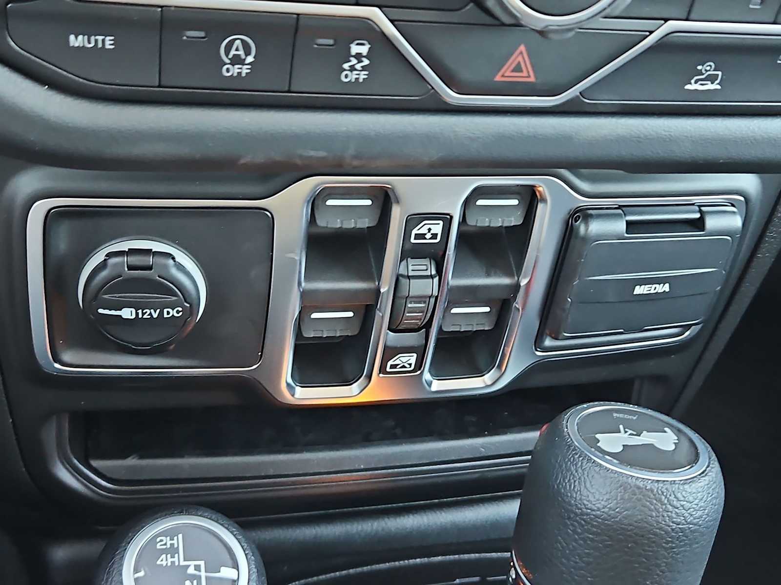 Thumbnail: 2026 Jeep Wrangler - 28