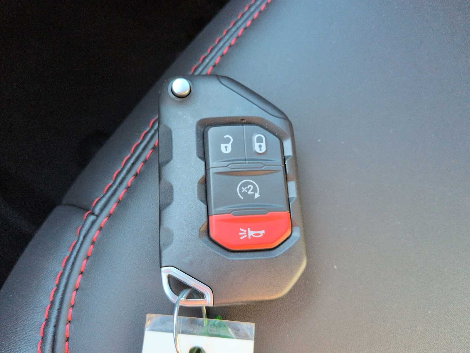 Thumbnail: 2025 Jeep Gladiator - 37