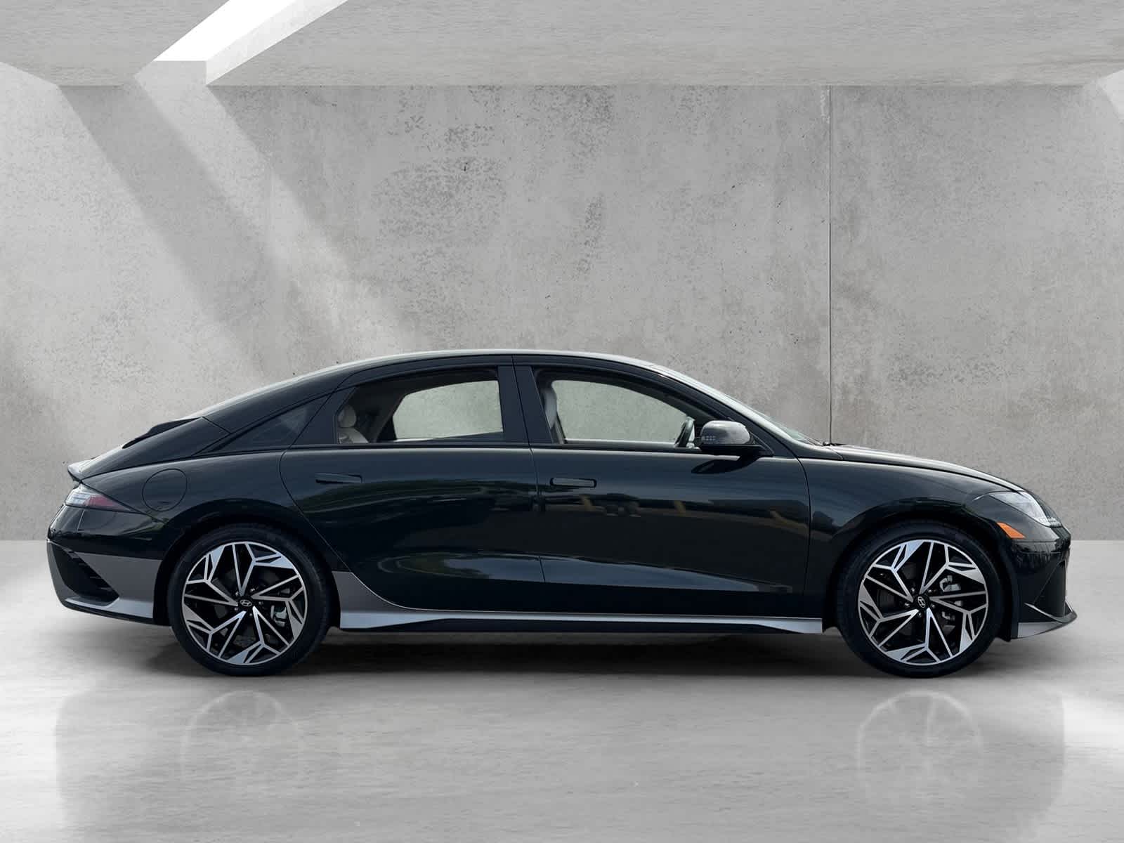 Thumbnail: 2024 Hyundai Ioniq 6 - 6